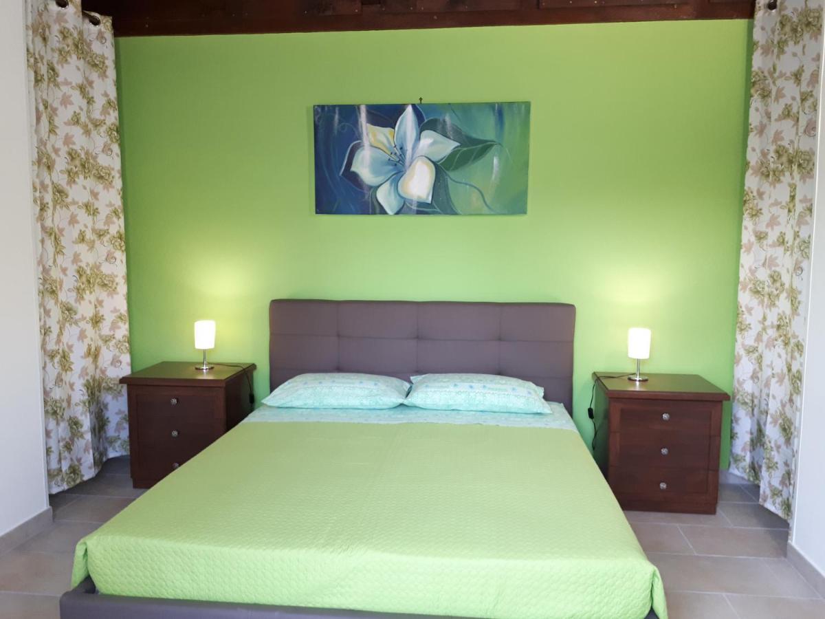 Oltremare Hotel วิญากัสตริสิ ภายนอก รูปภาพ